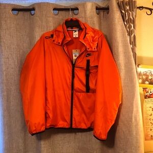 Nike move to zero light jacket